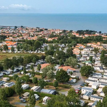 Кемпинг Mobil-home Familial Avec Terrasse A Bernerie-en-retz - Api-1-52-1409 *