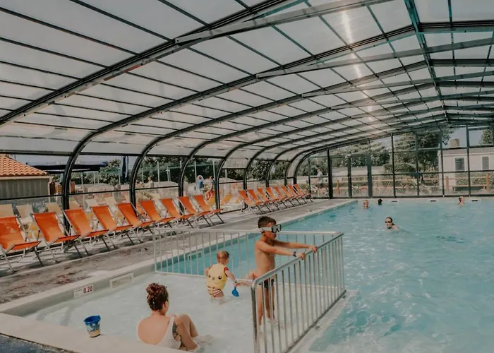 Kemp Mobil-home Familial Avec Terrasse A Bernerie-en-retz - Api-1-52-1409